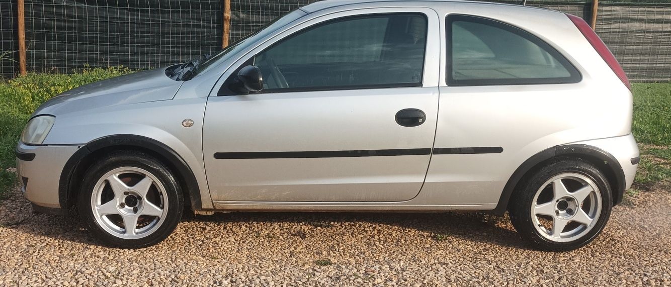 Opel Corsa 1.3 CDTI com 76.000kms reais