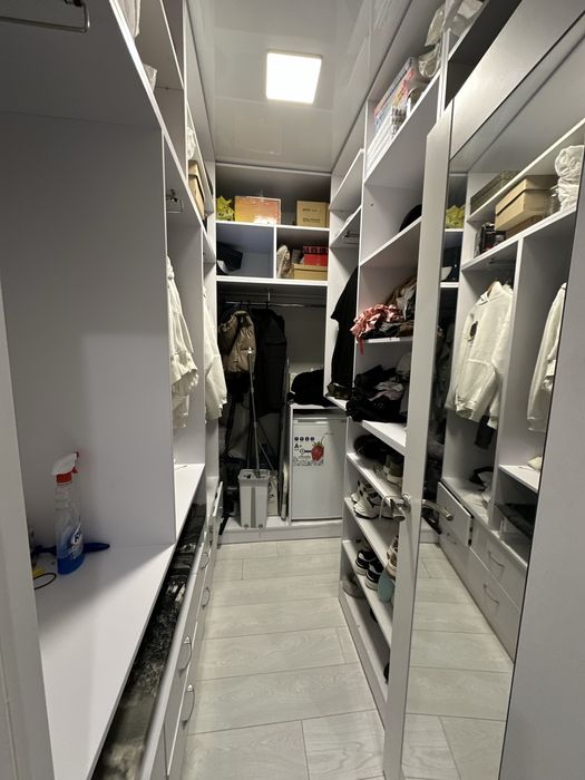 Продаж , Брама -1 / Слобожанський