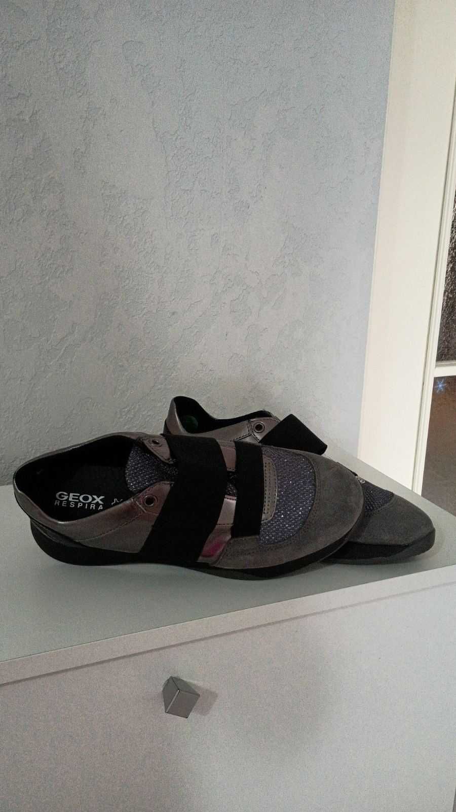 Geox Sneakersy Suzzie D r.37