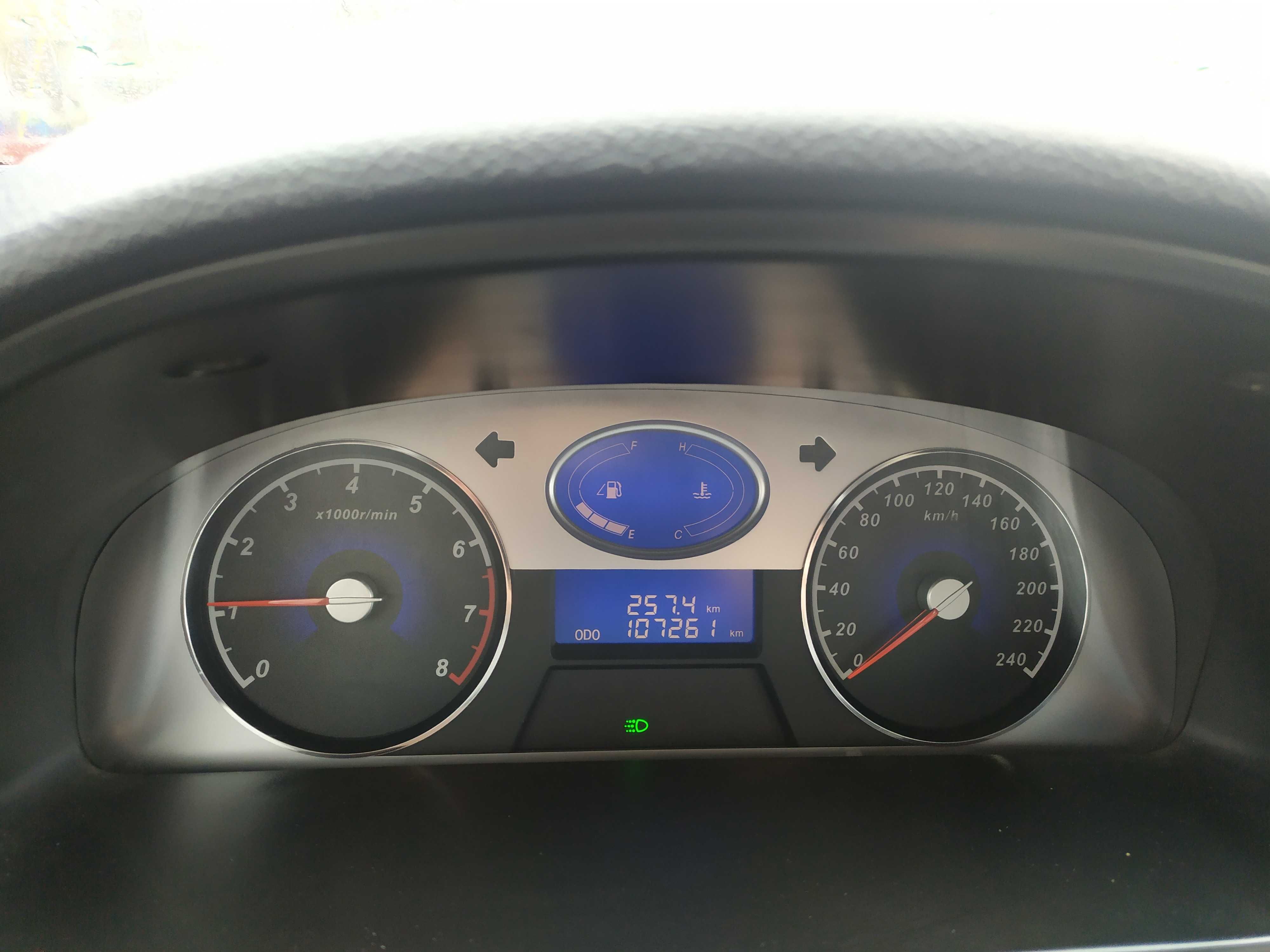 Легковий автомобіль Geely emgrand 7