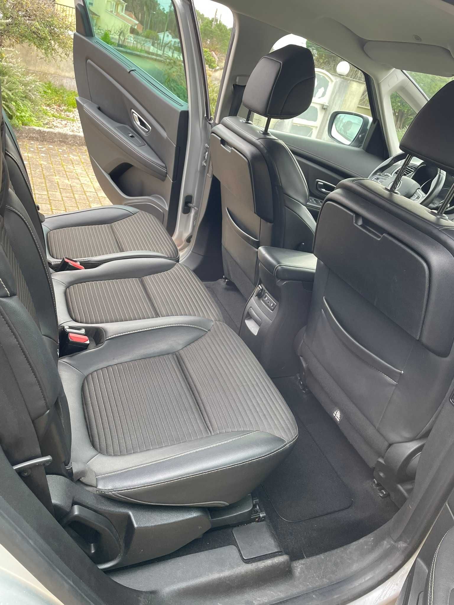 Renault Grand Scenic 1.6 Dci 130CV 5 + 2 lugares com 119.000Km 1 dono