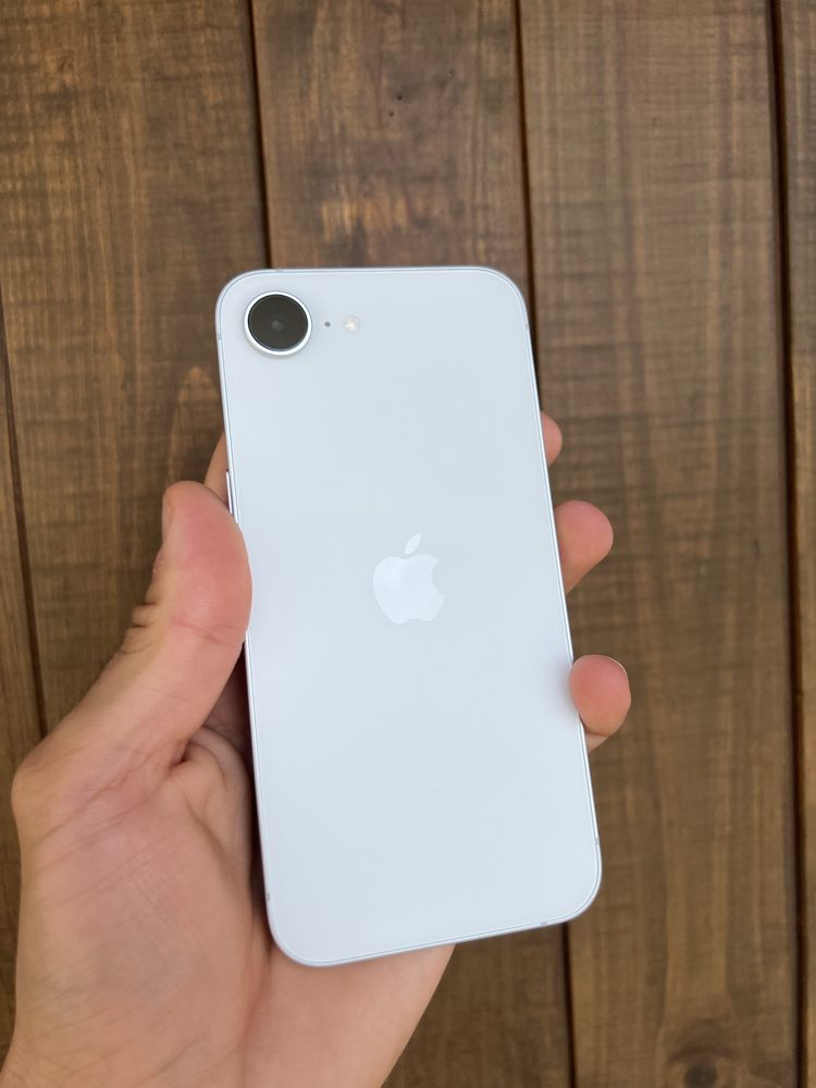 iPhone 16e 128Gb физ 100% akb neverlock