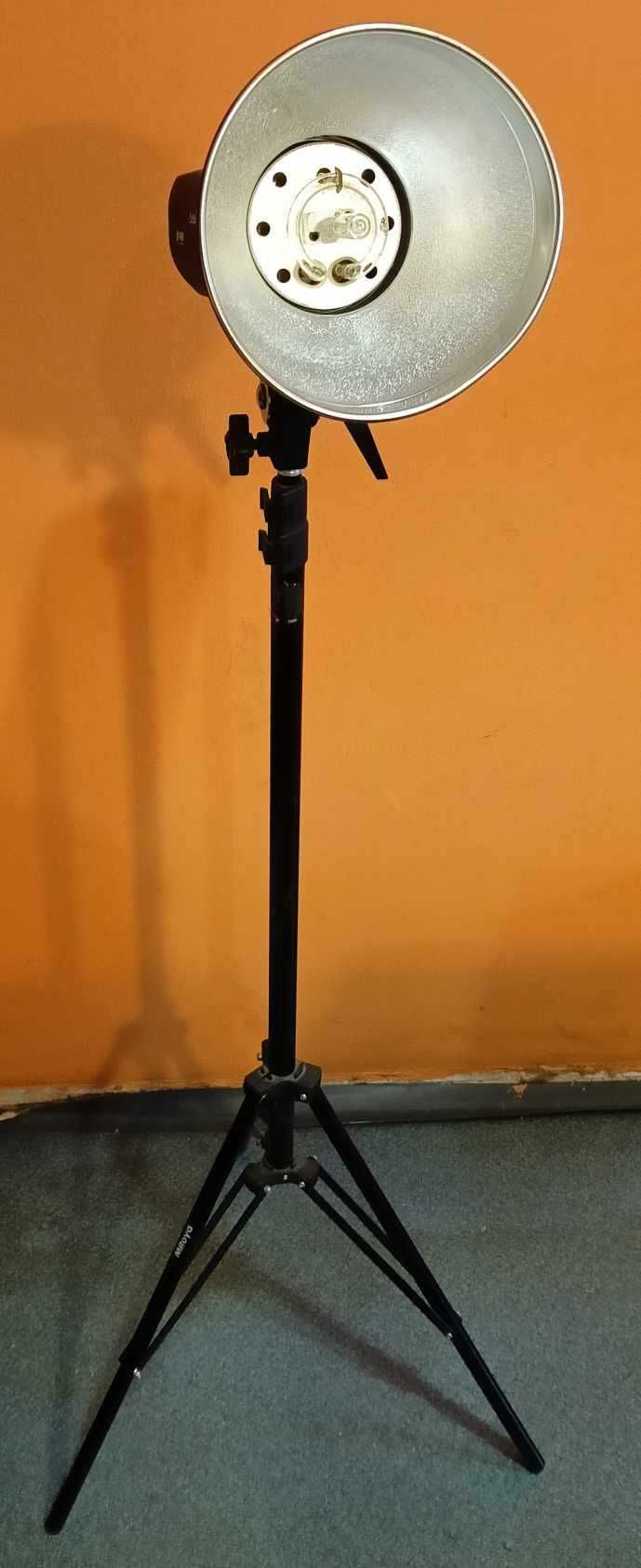 Zestaw lamp studyjnych Fomei Basic 200 + Multiblitz Profilux 200