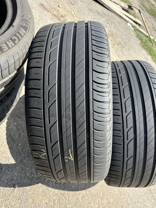 225/40 R18 Bridgestobe Turanza T001 /2шт./літо/