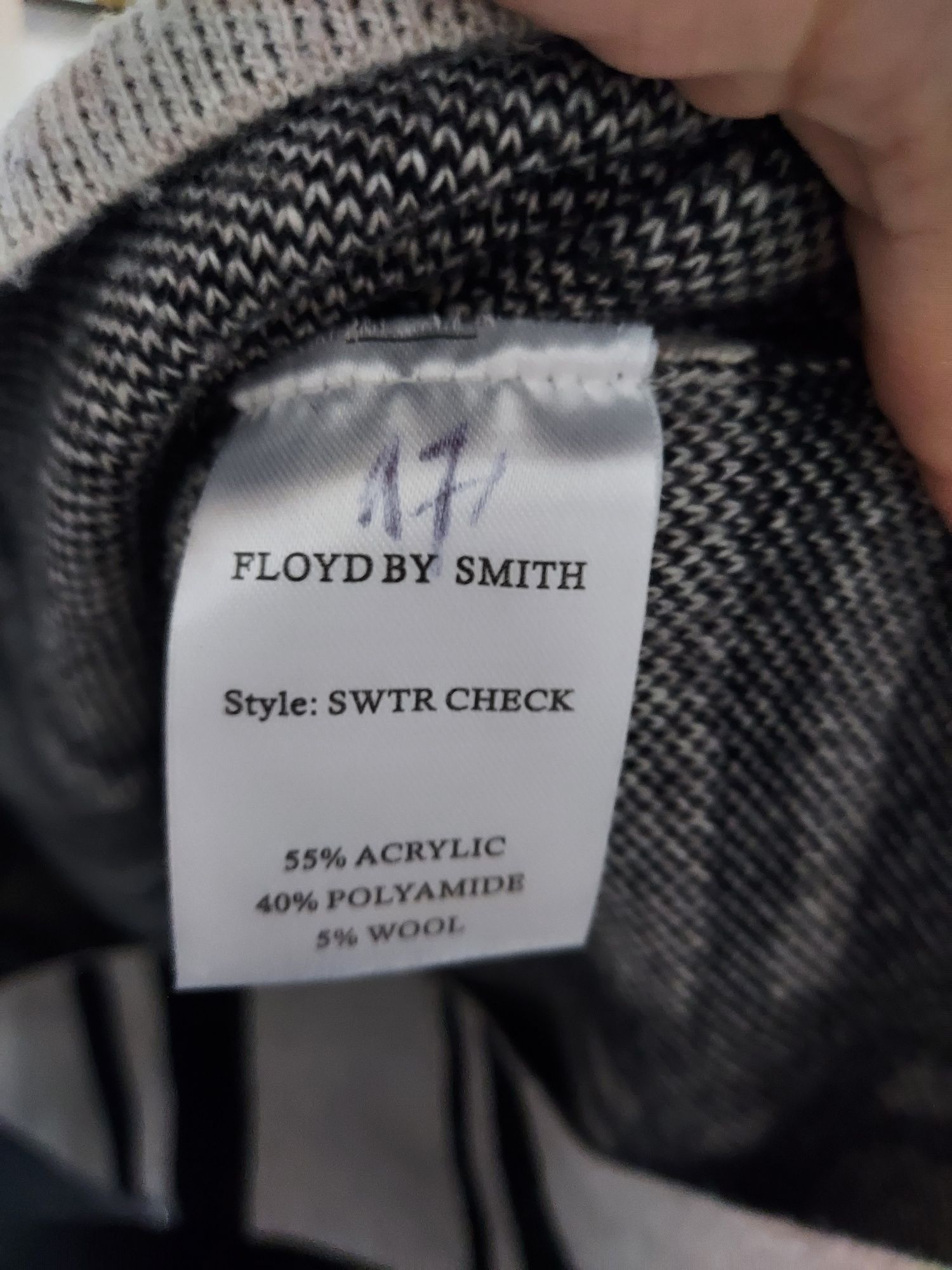 Elegancki sweter r S