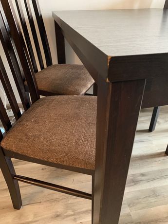 Stół i komplet krzeseł + szafka wisząca