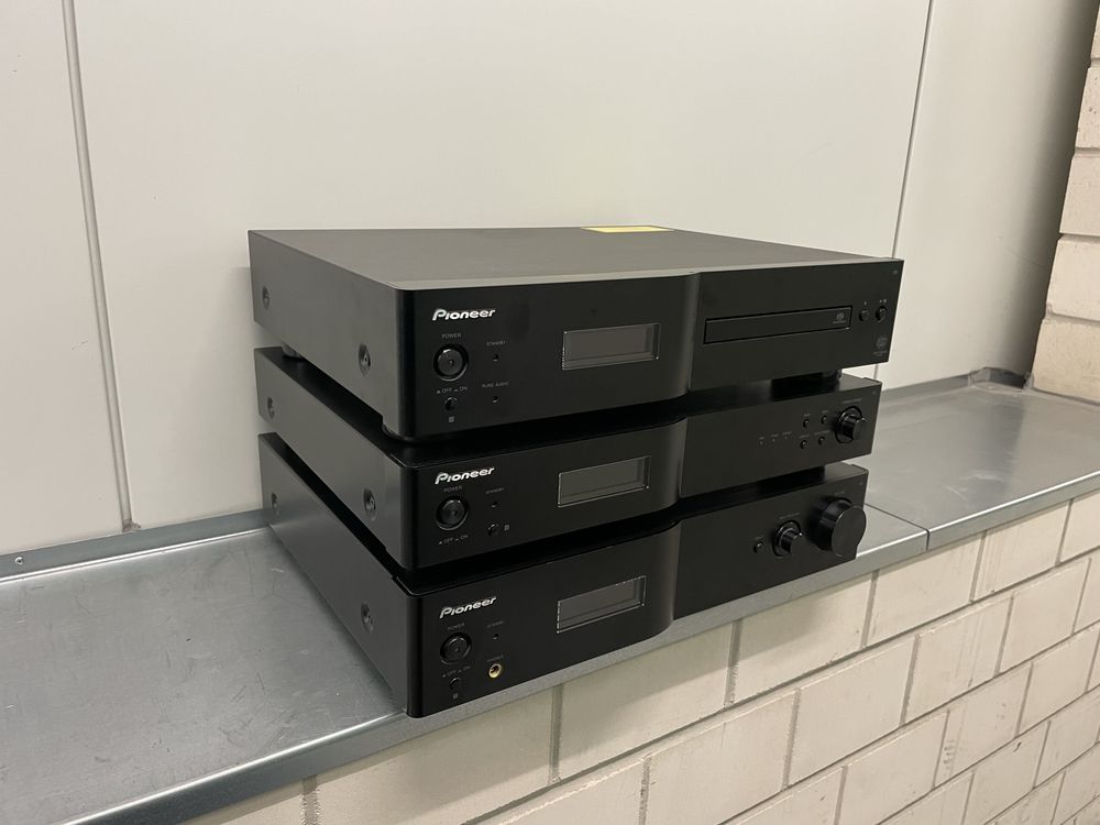 PIONEER HI-END - 2 generacja  — A-A6-J, F-F3-J, PD-D6MK2-K SACD Player