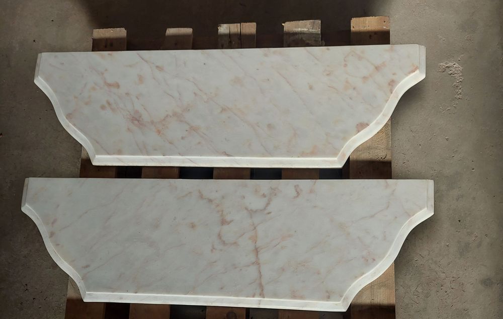 Pedras mármore de credências