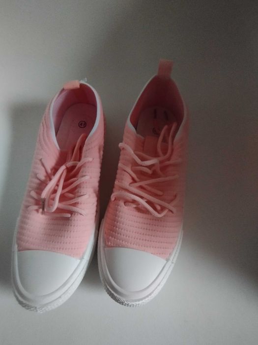 Nowe buty damskie trampki rozmiar 41 odbiór osobisty