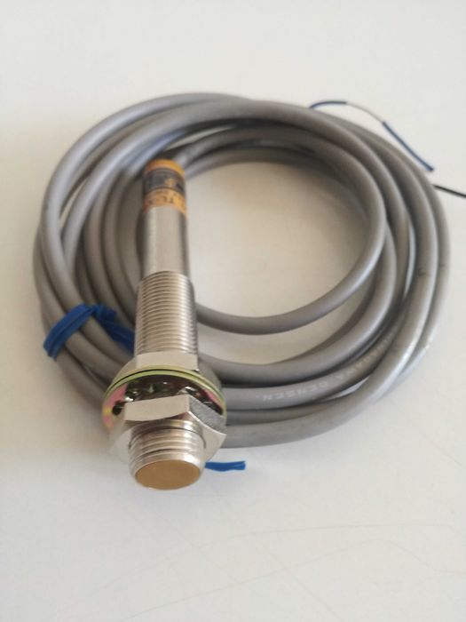 Sensor de proximidade Omron TL-XP2 novo sem caixa