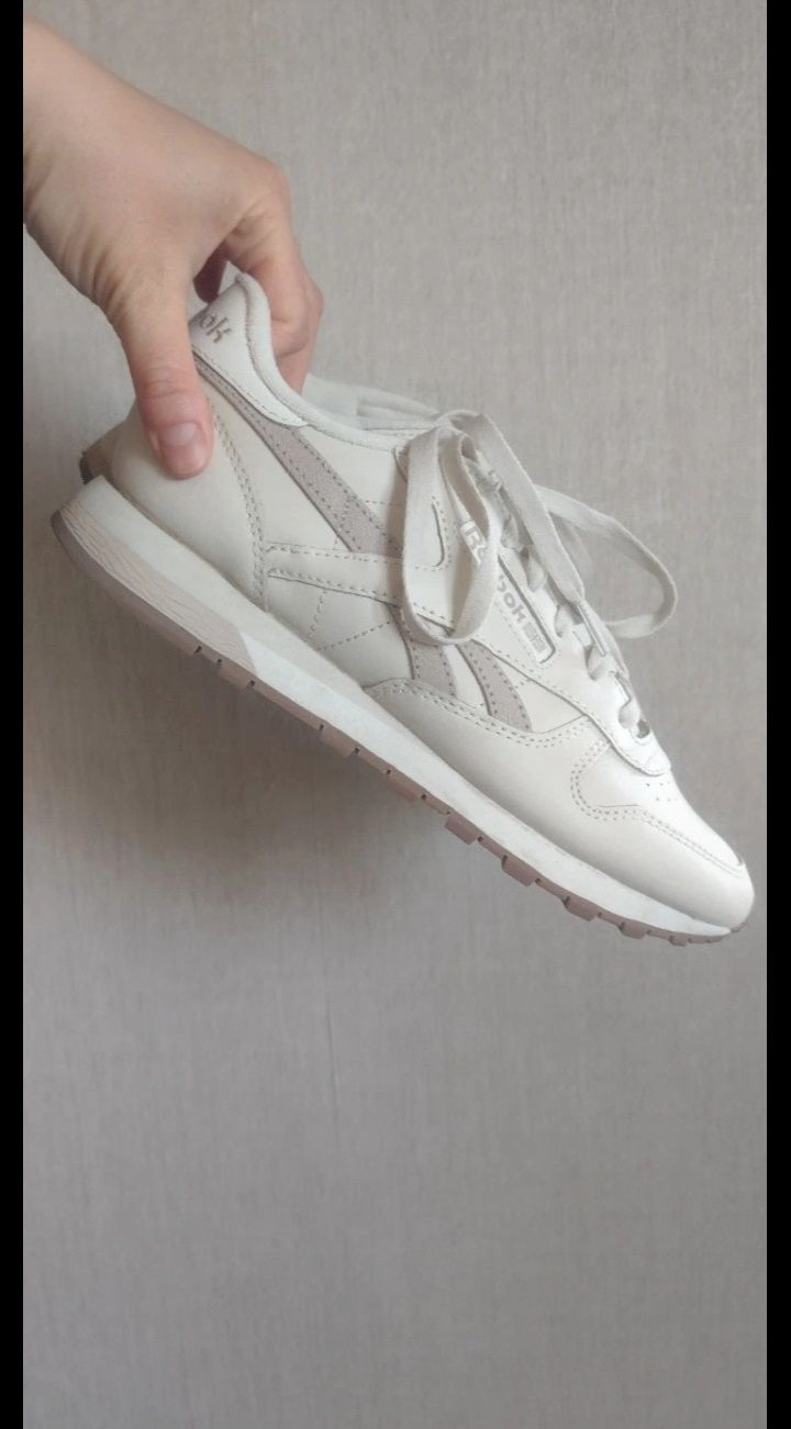 Buty Reebok classic rozm 40 wkładka 26cm