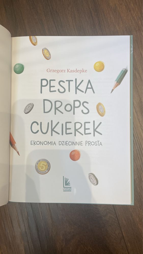 Nowa, nieużywana książka dla dzieci pt. „Pestka, drops cukierek”