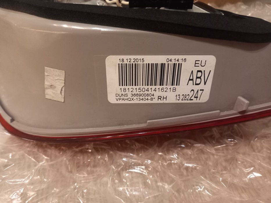 Lampa tylna w klapę bagażnika, prawa, tył, Opel Astra J 2015 ABV