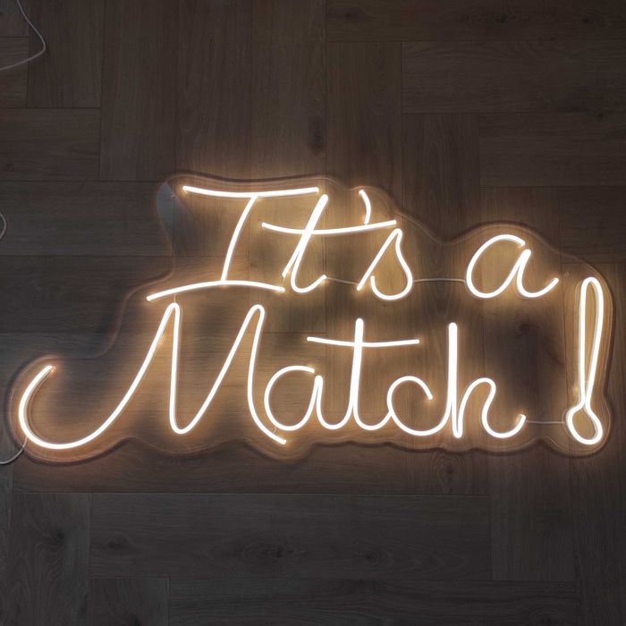 Wynajem napisów LED - dostawa i montaż GRATIS