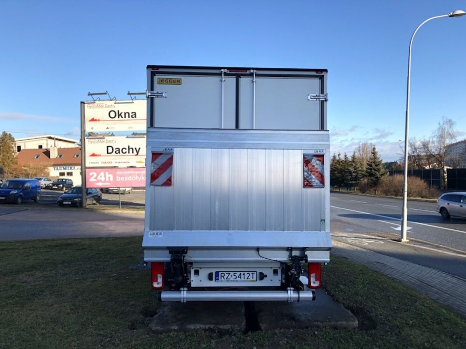 Wynajem Kontener z windą Nowy Crafter  2.0 tdi , 8ep