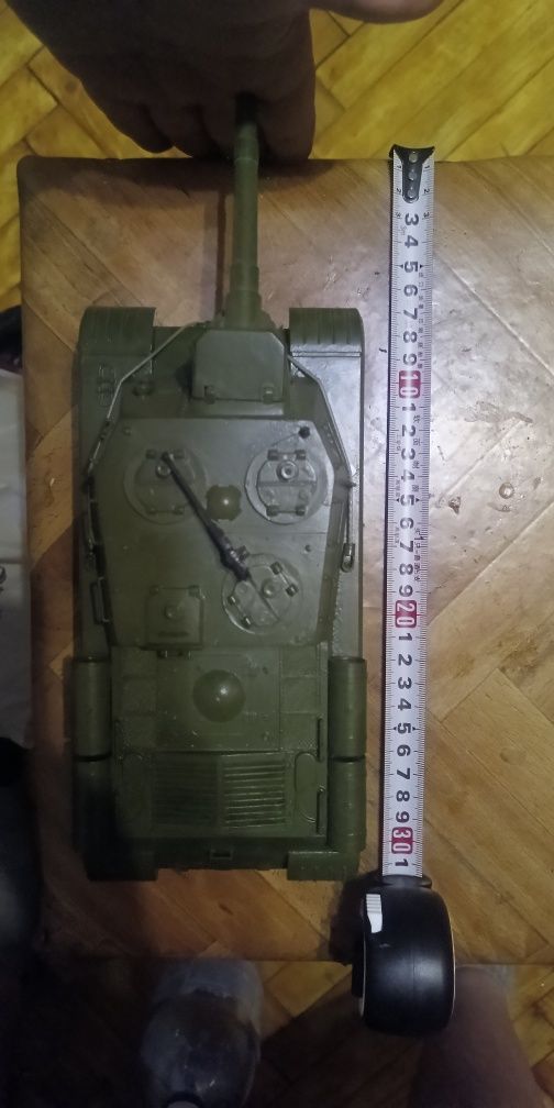 Модель танка КВ-1,  ИСУ-152 1:30 СССР