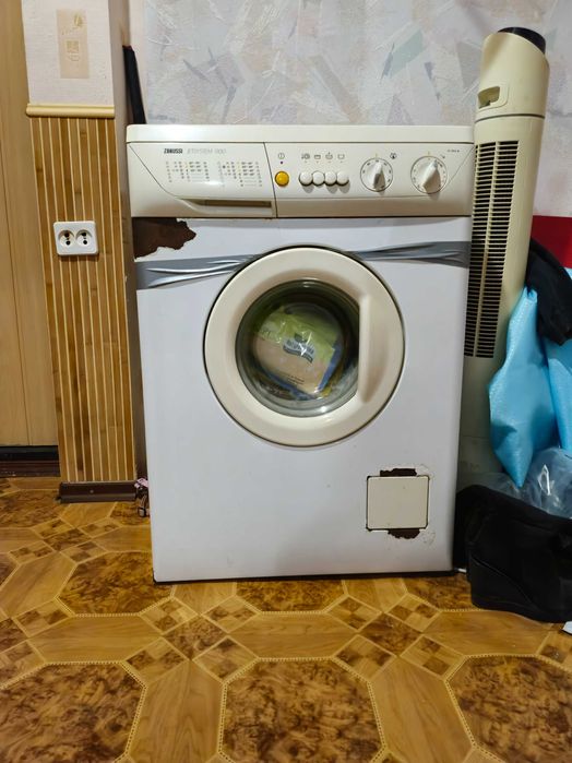 Пральна машина, працююча