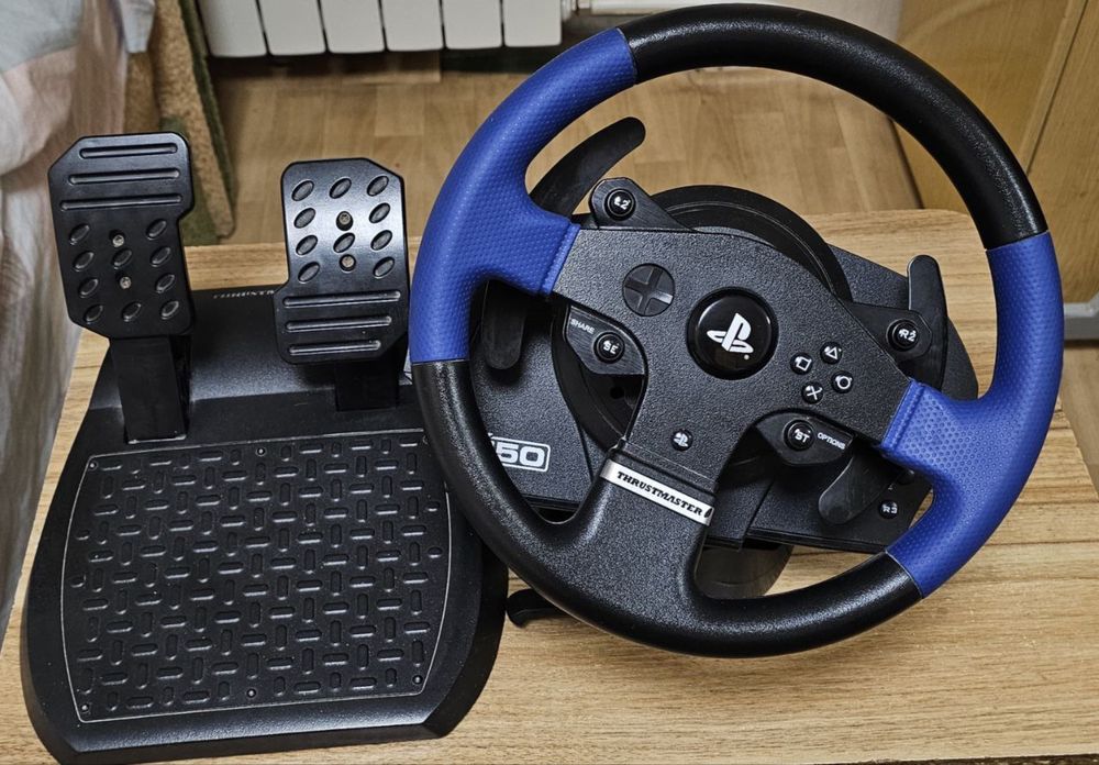 Руль thrustmaster T150