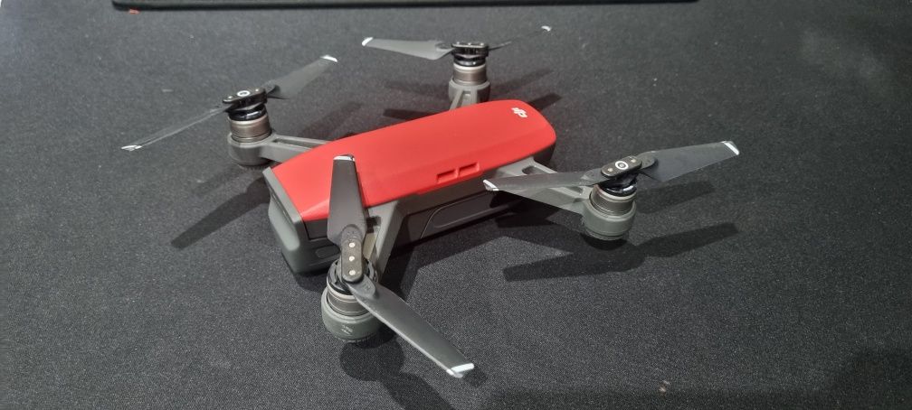 Dji SPARK Fly more combo com extras e DJI racing Goggles