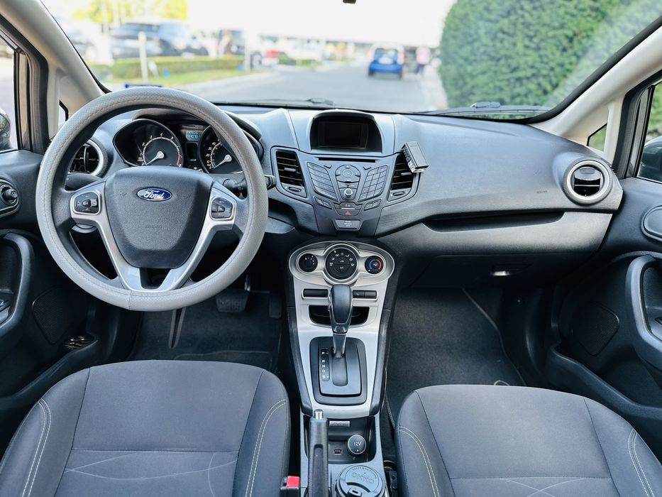 Ford Fiesta 2018 Автомат