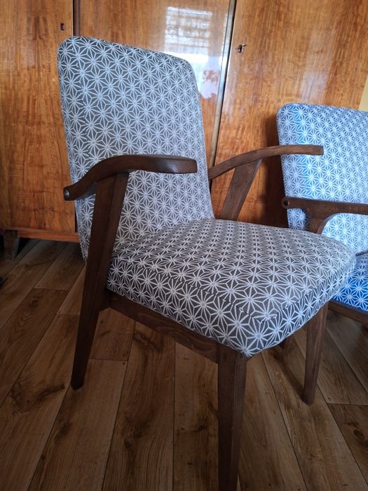 Puchała typ 300-123  krzesło Fotel PRL