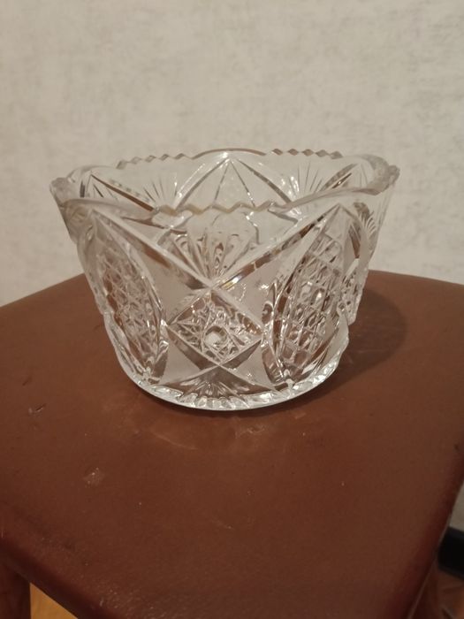 Продам хрустальные вазочки