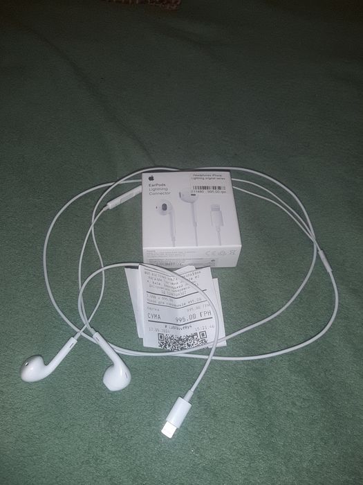 Навушники  earpods lightning connector iPhone