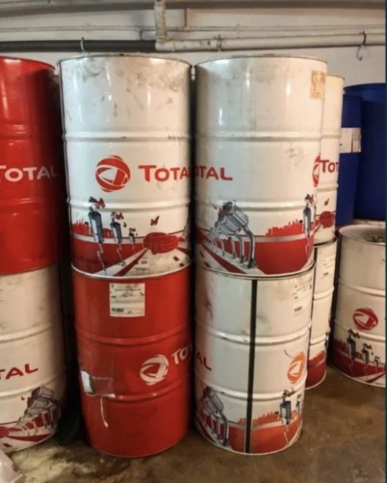 Bidoes 200 litros em plastico ou chapa