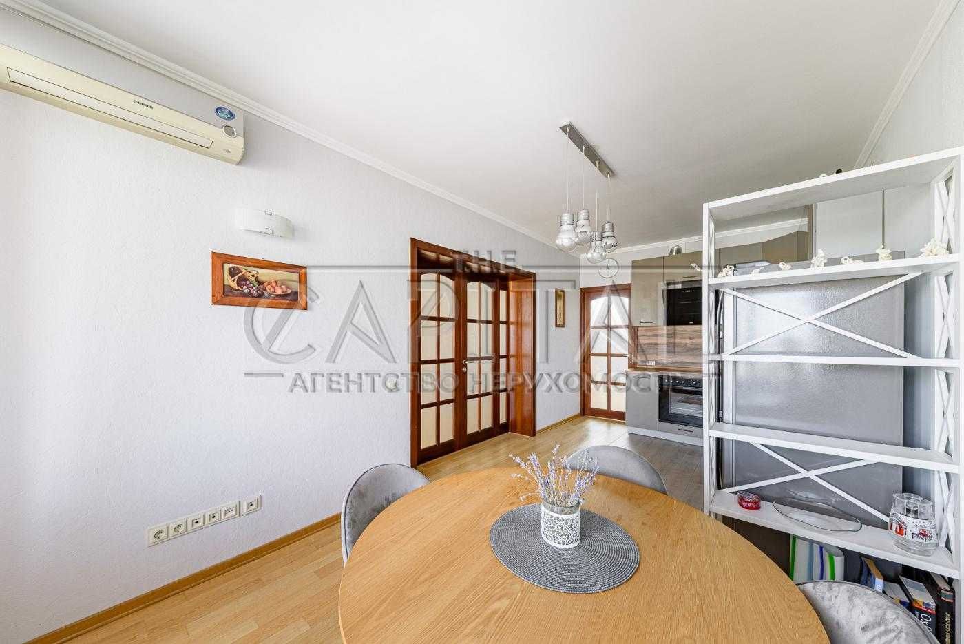 Продаж квартири вул. Панаса Мирного, 28а