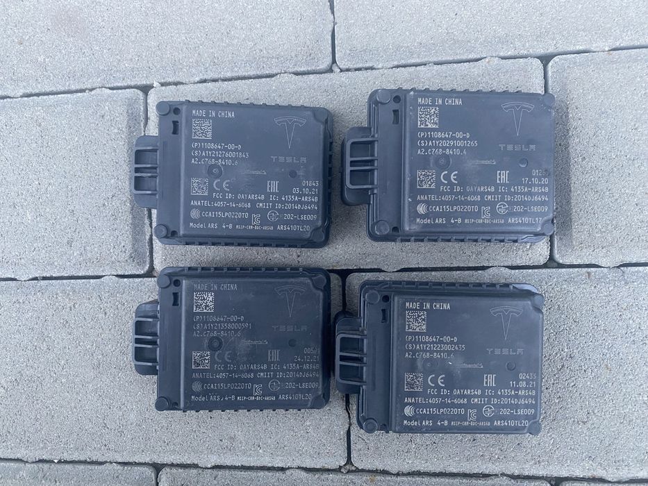 Радар Tesla Model 3  1108647-00-D