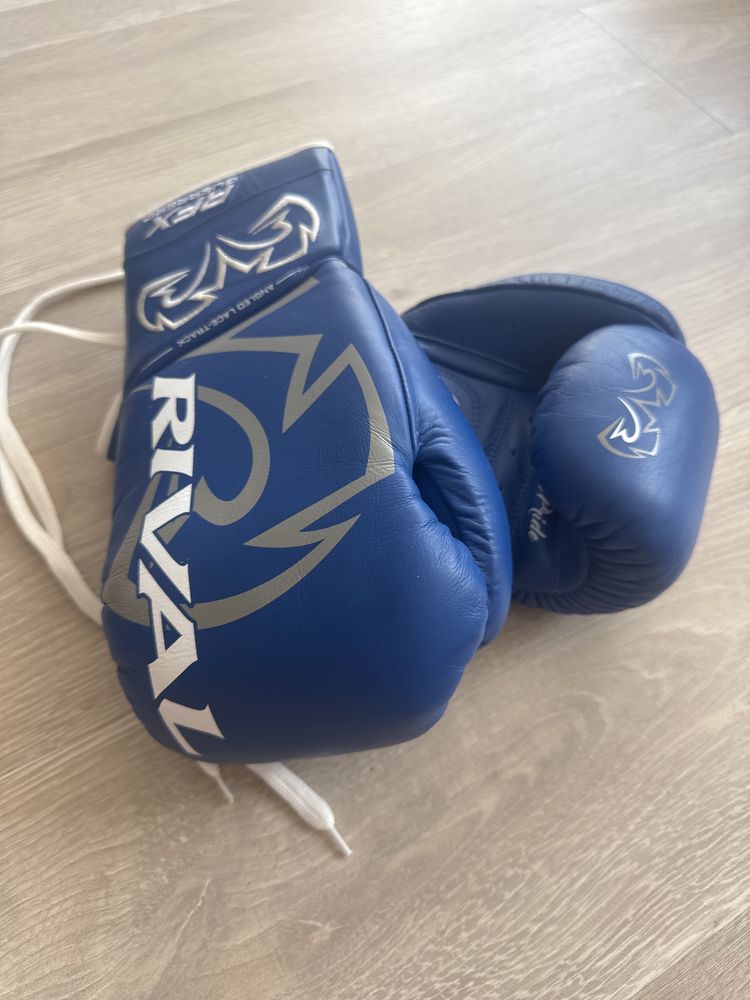 Vendo Luvas de Boxe Rival RFX Guerrero Pro Fight Gloves 10oz NOVAS
