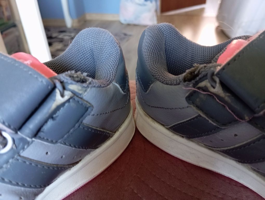 Buty dziewczęce Adidas