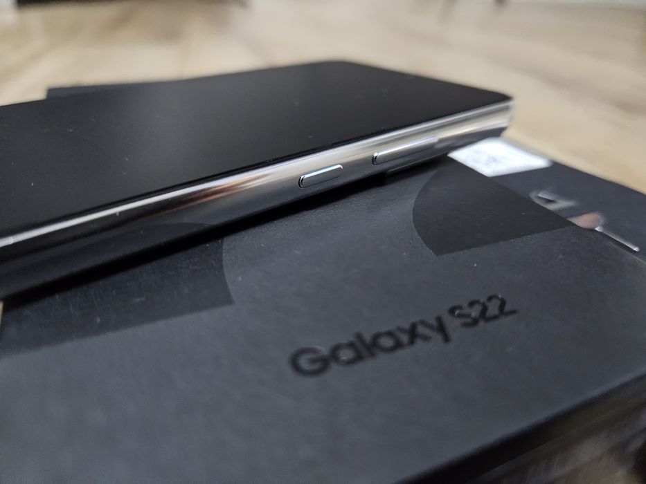 SMARTFON SAMSUNG Galaxy S22 128 GB jak nowy!
