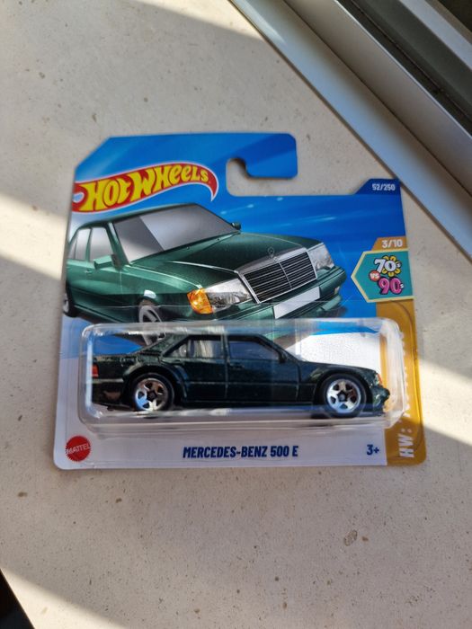 Hot Wheels Mercedes Benz 500 E