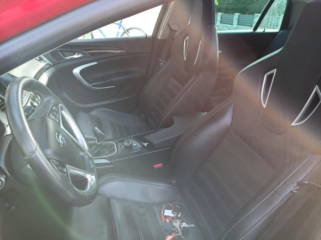Opel Insignia Sports Tourer OPC 2.8 V6 Turbo 325KM, manuał, 4x4