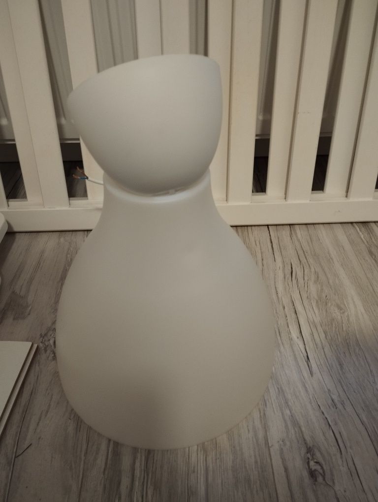 Lampa Melodi IKEA biała