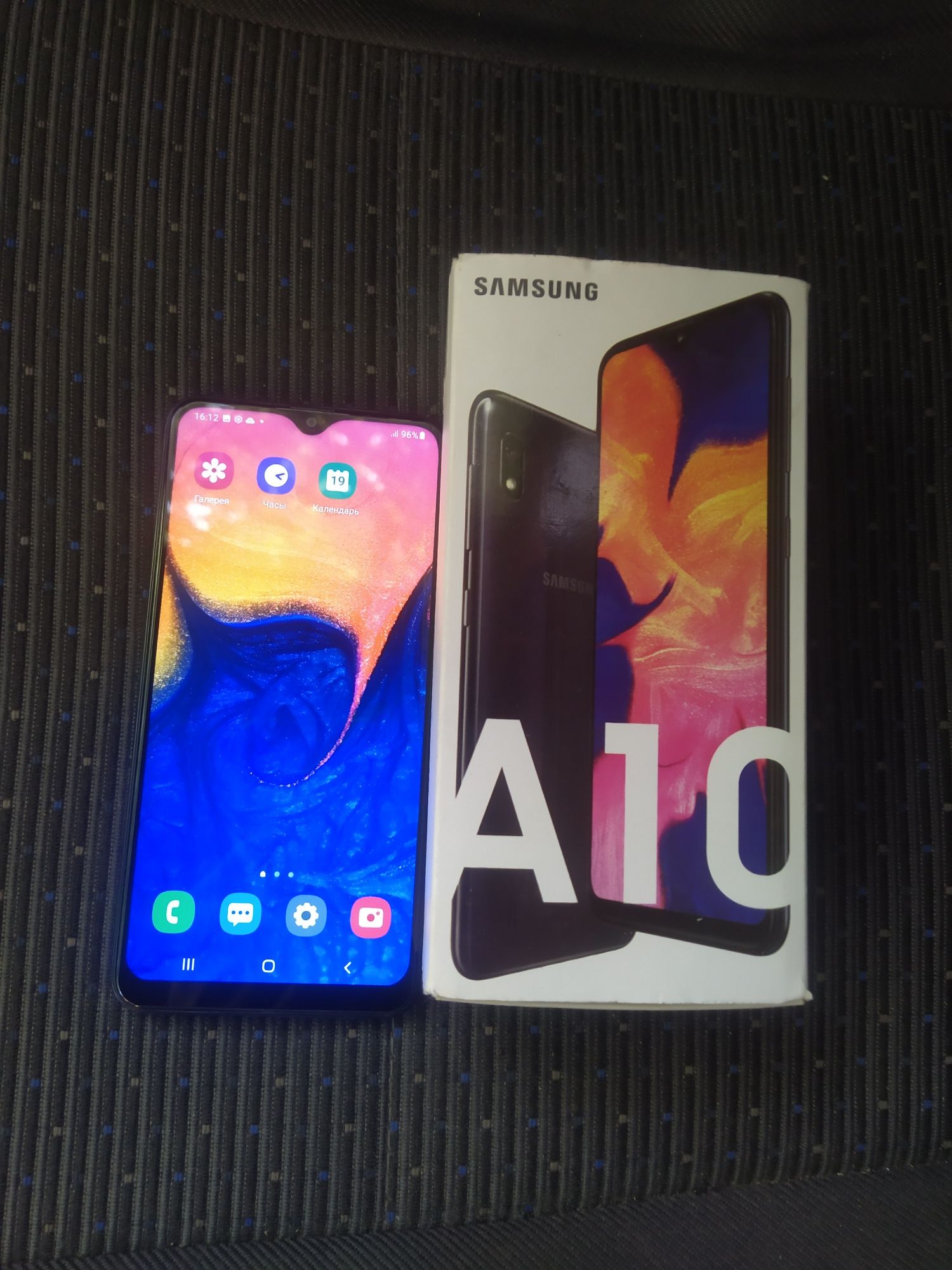 Samsung A10 2/32гб