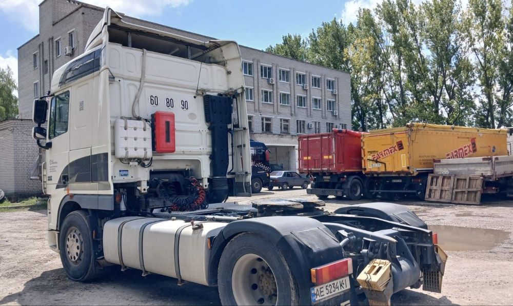Тягач DAF XF 105