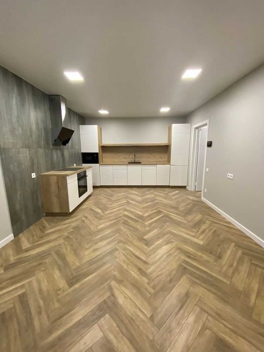 Продам 2 кімн. квартиру в новобудові з ремонтом