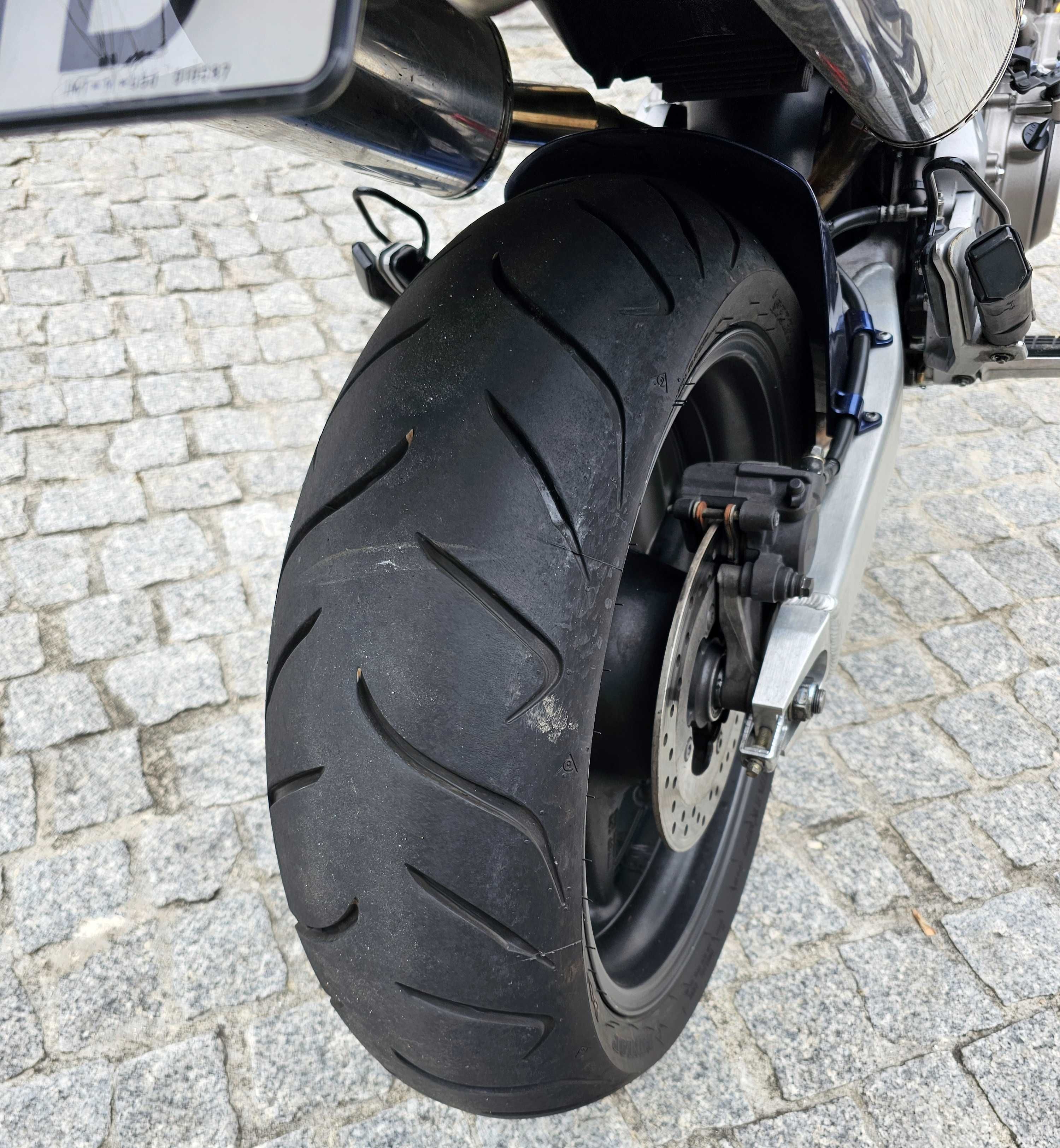 Honda hornet CB 900 f