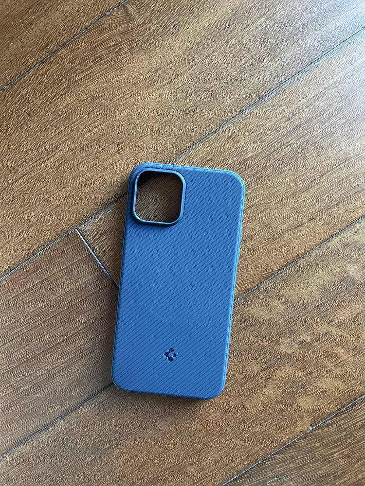 Capa Spigen Magsafe Iphone 12 Pro Nova