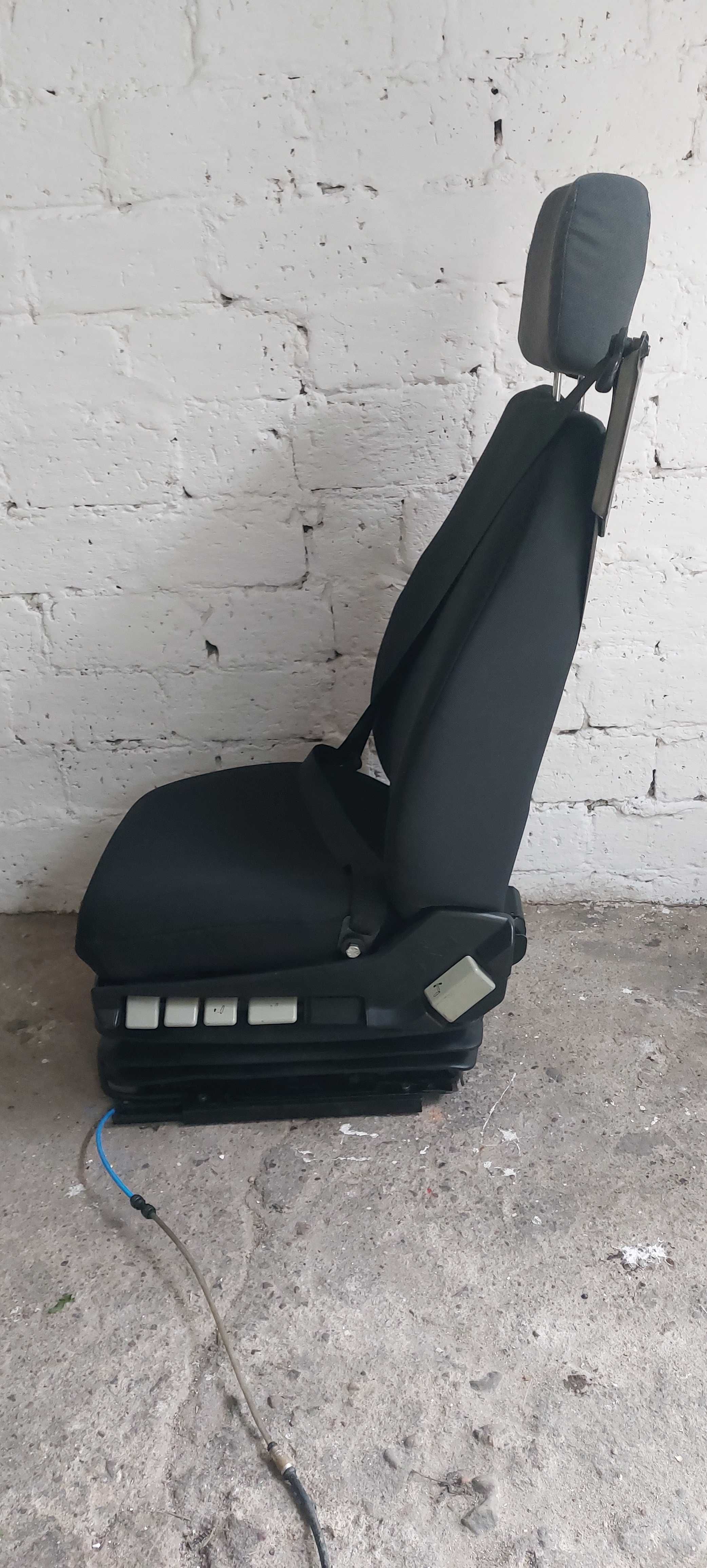 Fotel kierowcy MAN F2000 isri
