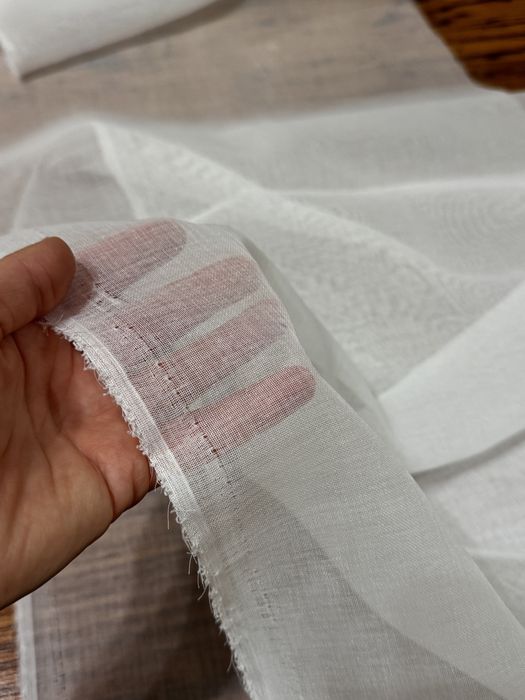 Ткань белая тюль,два куска: 530*70 см и 450*45 см