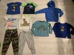 Paka ubran dla chlopaka r 98-104 bluzki, tsherty, spodnie i bluza