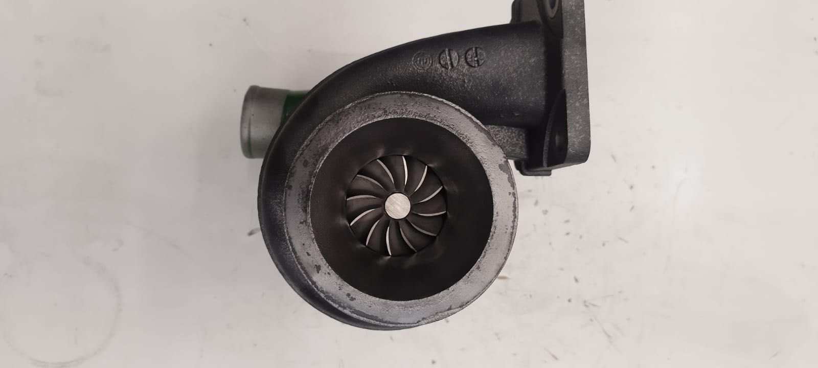 Turbosprężarka John Deere 6130,6225,6230,5105M,5105ML,344J