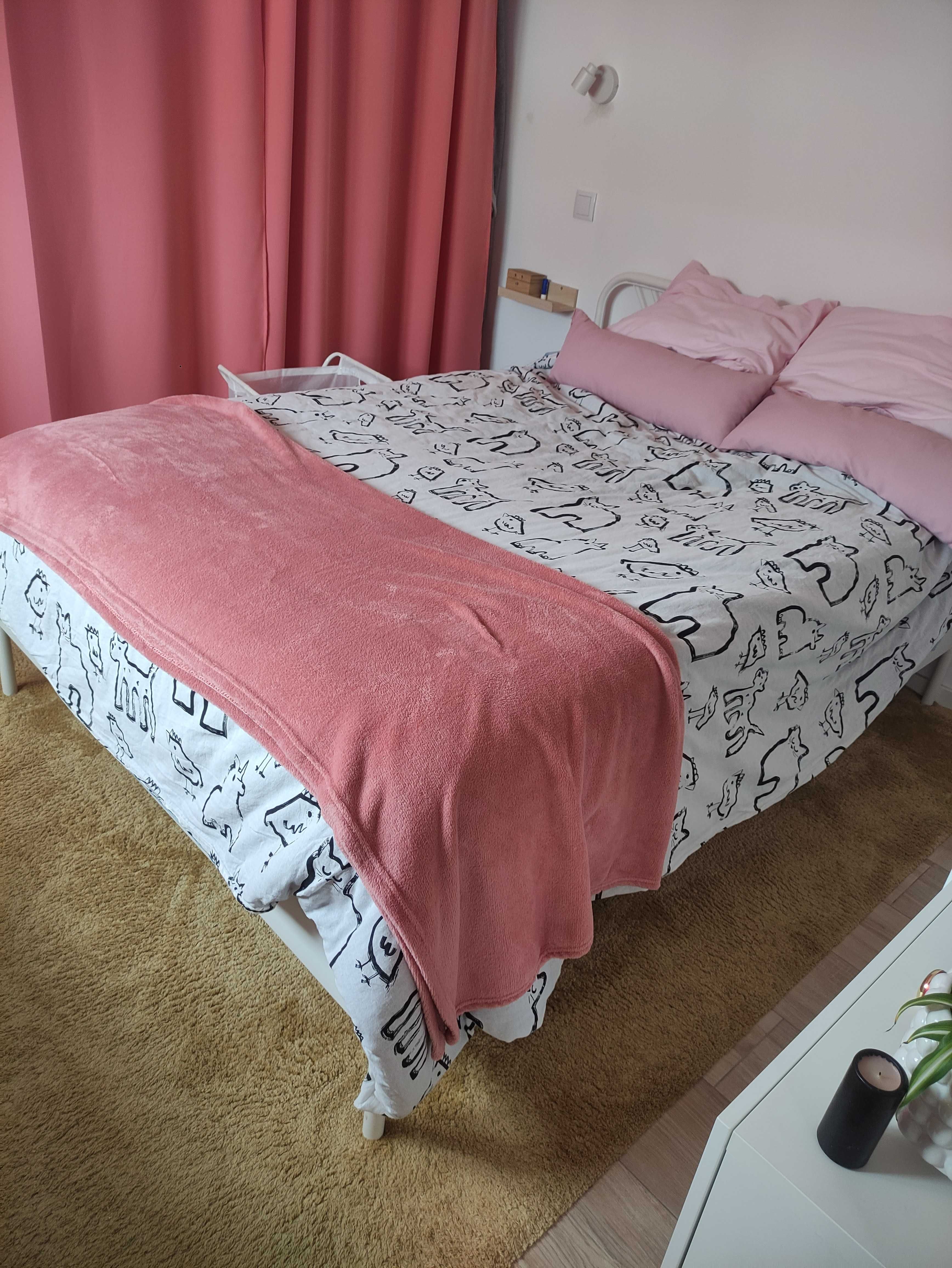 Pack de 2 tapetes 140 cm x 200 cm (dão para cortar com uma tesoura)