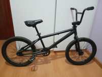 Bicicleta BMX usada