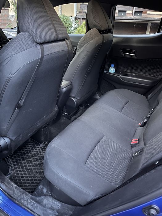 Toyota C-HR 1.8 122 km Hybrid