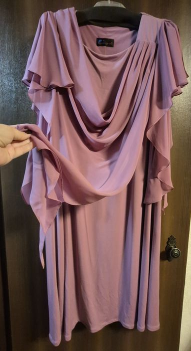 Продам нарядное платье