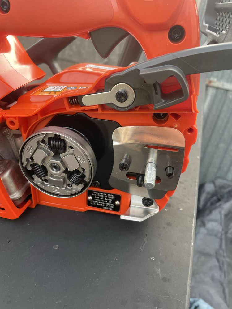 Nowa Husqvarna T525 galeziowka